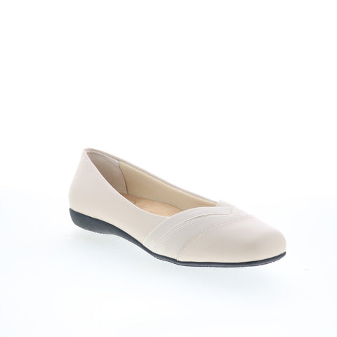 Trotters Stella T2374-112 Womens Beige Synthetic Slip On Ballet Flats Shoes