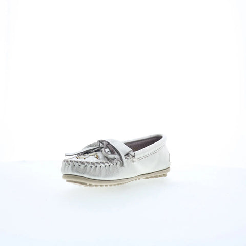 Minnetonka Thunderbird Animikii 627TB Womens Silver Loafer Flats Shoes