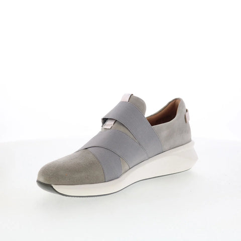 Clarks Un Rio Strap 26162414 Womens Gray Leather Lifestyle Sneakers Shoes
