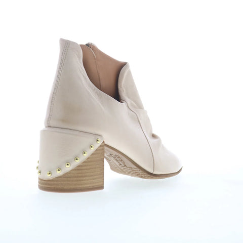 A.S. 98 Vince Womens Beige Leather Zipper Ankle & Booties Boots