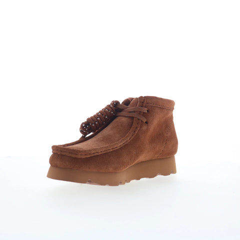 Clarks Wallabee Boot GTX 26177864 Womens Brown Suede Lace Up Chukkas Boots
