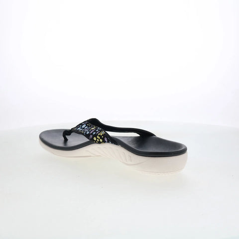 Spenco Yumi Dainty Floral Womens Black Wide Flip-Flops Sandals Shoes