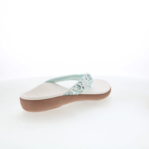 Spenco Yumi Dainty Floral Womens White Wide Flip-Flops Sandals Shoes