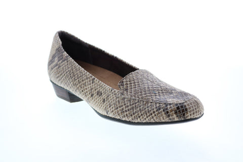 Clarks Timeless 26064133 Womens Brown Leather Slip On Ballet Flats Shoes