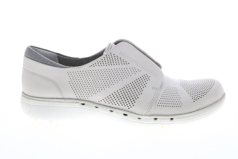 Clarks Un Voltra 26117828 Womens White Wide Leather Oxford Flats Shoes