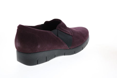 Clarks Daelyn Monarch 26130734 Womens Purple Wide Nubuck Loafer Flats Shoes