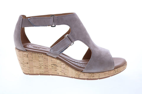 Clarks Un Plaza Strap 26133264 Womens Gray Wide Nubuck Wedges Heels Shoes