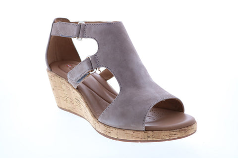 Clarks Un Plaza Strap 26133264 Womens Gray Wide Nubuck Wedges Heels Shoes