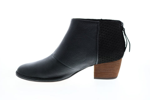 Clarks Spiced Ruby 26139159 Womens Black Leather Ankle & Booties Boots