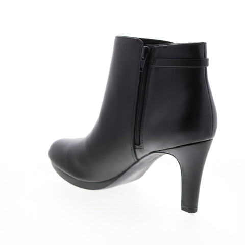 Clarks Adriel Mae 26144417 Womens Black Leather Zipper Ankle & Booties Boots