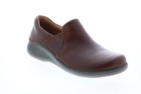 Clarks Un Loop 2 Step 26144579 Womens Brown Leather Loafer Flats Shoes