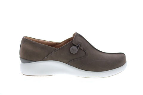 Clarks Un Loop 2 Walk 26144761 Womens Brown Nubuck Loafer Flats Shoes
