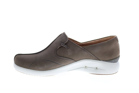 Clarks Un Loop 2 Walk 26144761 Womens Brown Nubuck Loafer Flats Shoes