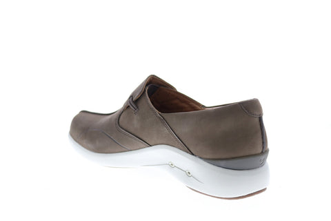 Clarks Un Loop 2 Walk 26144761 Womens Brown Nubuck Loafer Flats Shoes