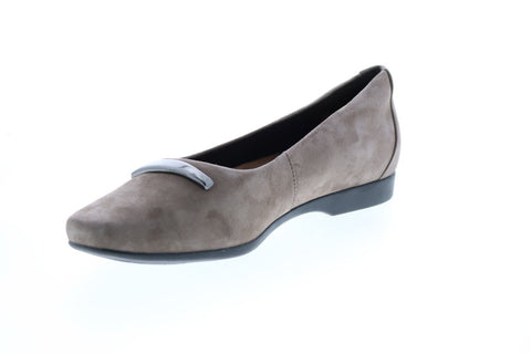 Clarks Un Darcey Way 26144966 Womens Brown Suede Loafer Flats Shoes