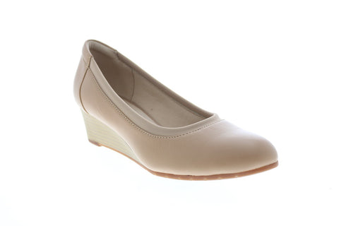Clarks Mallory Berry 26145335 Womens Beige Leather Ballet Flats Shoes