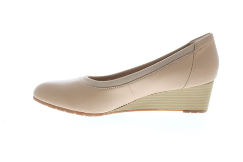 Clarks Mallory Berry 26145335 Womens Beige Leather Ballet Flats Shoes