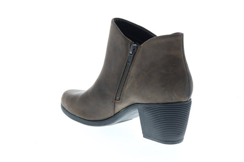 Clarks Un Lindel Zip 26145613 Womens Brown Leather Ankle & Booties Boots