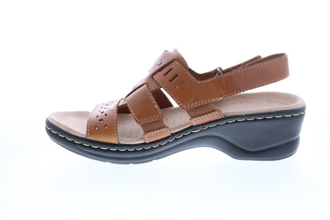 Clarks Lexi Qwin 26146492 Womens Brown Extra Wide Leather Strap Sandals Shoes