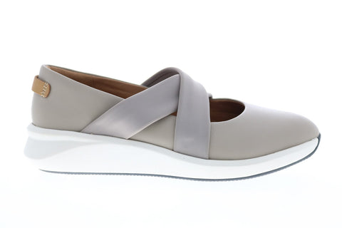 Clarks Un Rio Cross 26147604 Womens Gray Leather Slip On Loafer Flats Shoes