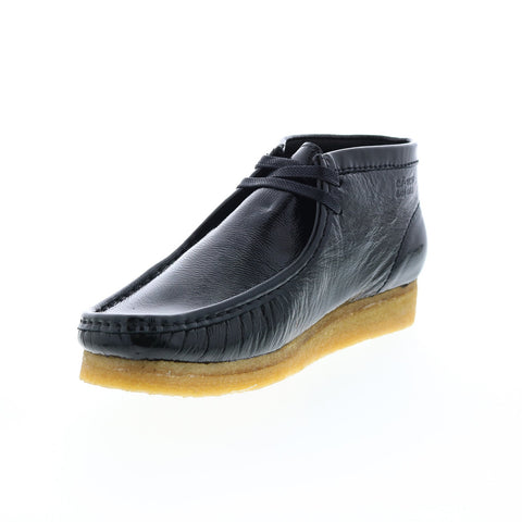 Clarks Wallabee Boot 26154804 Womens Black Patent Leather Chukkas Boots