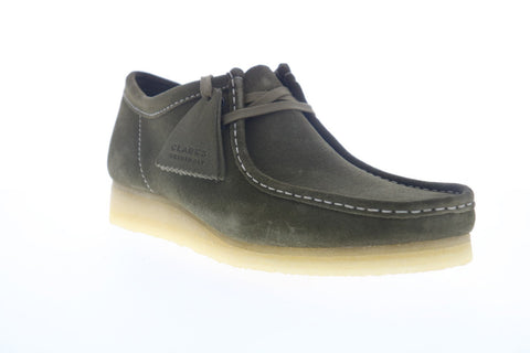 Clarks Wallabee 26155399 Mens Green Suede Lace Up Chukkas Boots