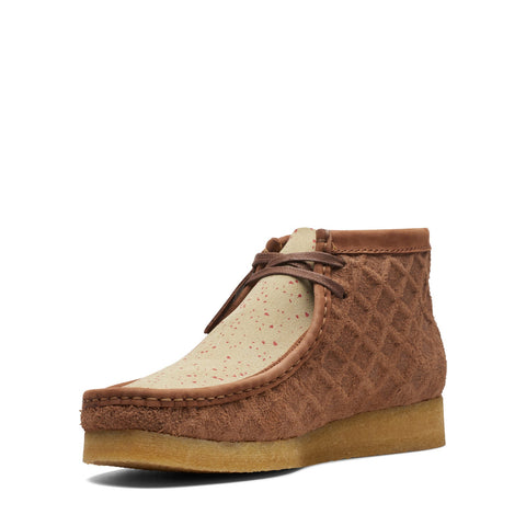 Clarks Wallabee Boot Sweet Chick 26163423 Mens Brown Suede Chukkas Boots