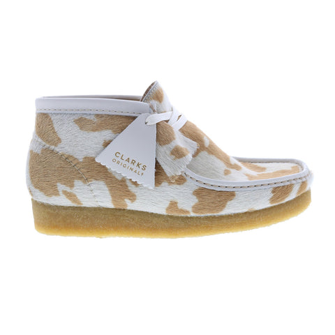 Clarks Wallabee Boot 26165912 Womens Beige Leather Lace Up Chukkas Boots