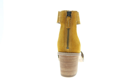 Frye Brielle Scallop Back Zip 71528 Womens Gold Suede Strap Flats Shoes