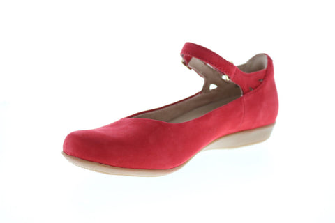 Earth Inc. Alder Alma Soft Bck Womens Red Nubuck Strap Flats Shoes