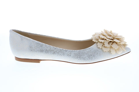 Bruno Magli Alia BM620369 Womens Beige Leather Slip On Flats Ballet Shoes