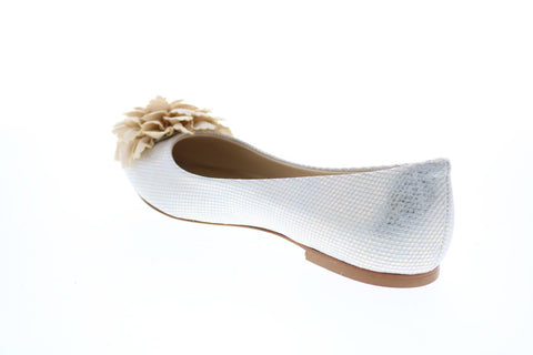 Bruno Magli Alia BM620369 Womens Beige Leather Slip On Flats Ballet Shoes