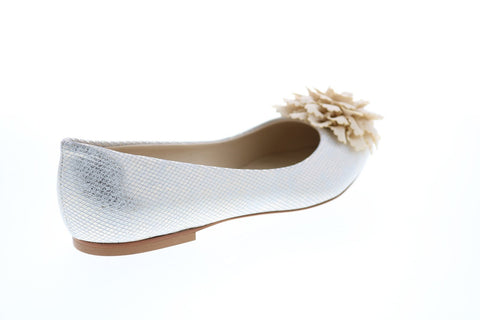 Bruno Magli Alia BM620369 Womens Beige Leather Slip On Flats Ballet Shoes