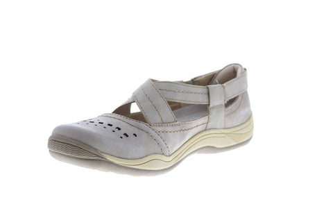 earth origins clara casey