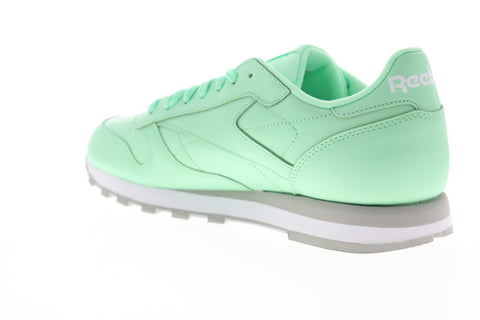 Reebok Classics Leather MU CN5382 Mens Green Leather Low Top Sneakers Shoes