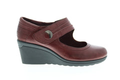 Earth Inc. Heron Leather Womens Burgundy Leather Strap Wedges Heels Shoes