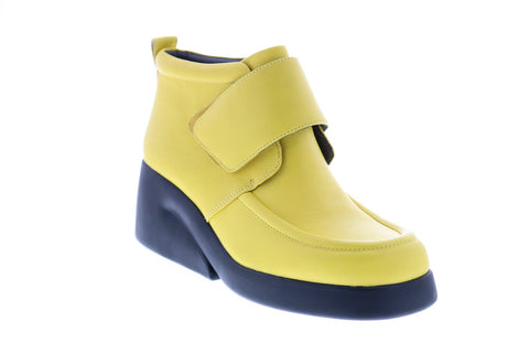 Camper Kaah K400396-002 Womens Yellow Synthetic Strap Casual Dress Boots