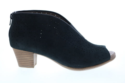 Earth Inc. Calgary Quebec Soft Buck Womens Black Leather Ankle & Booties Boots