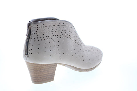 Earth Inc. Calgary Quebec Soft Buck Womens Beige Leather Ankle & Booties Boots