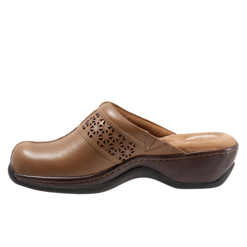 Softwalk Abby S1109-226 Womens Brown Leather Slip On Clogs Sandals Shoes