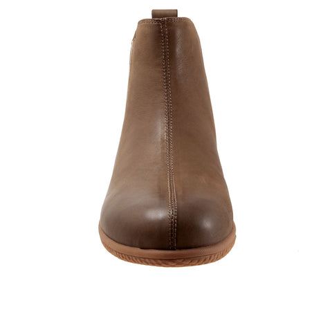 Softwalk Highland S2053-069 Womens Brown Leather Slip On Chelsea Boots