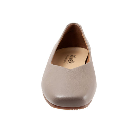 Softwalk Vellore S2162-110 Womens Brown Narrow Leather Loafer Flats Shoes