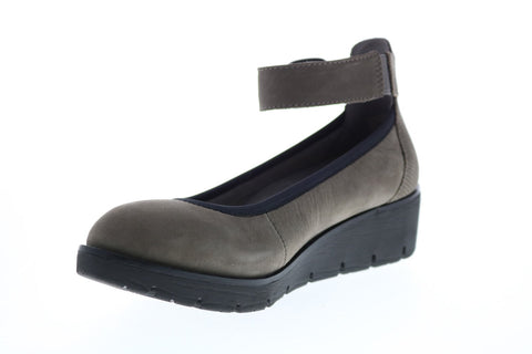Earth Inc. Zurich Sion Soft Buck Womens Gray Nubuck Strap Flats Shoes
