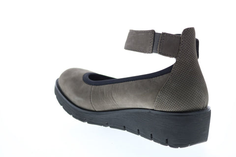 Earth Inc. Zurich Sion Soft Buck Womens Gray Nubuck Strap Flats Shoes