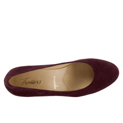 Trotters Penelope T1355-631 Womens Burgundy Leather Slip On Pumps Heels Shoes