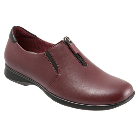 Trotters Jacey T1759-601 Womens Red Wide Leather Slip On Loafer Flats Shoes