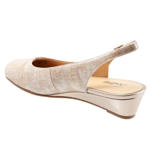 Trotters Lenora T1806-292 Womens Beige Leather Slingback Flats Shoes