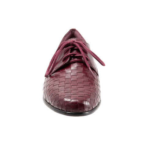 Trotters Lizzie T1858-755 Womens Burgundy Narrow Leather Loafer Flats Shoes