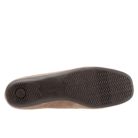 Trotters Sharp T1866-173 Womens Brown Wide Suede Slip On Ballet Flats Shoes