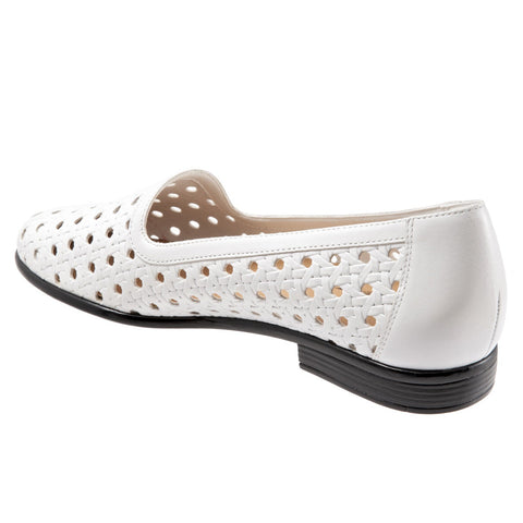 Trotters Liz Open T1909-100 Womens White Leather Slip On Loafer Flats Shoes